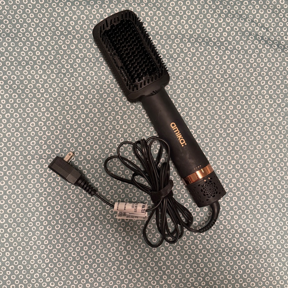 Amika Black and Gold Hair Styling Tool